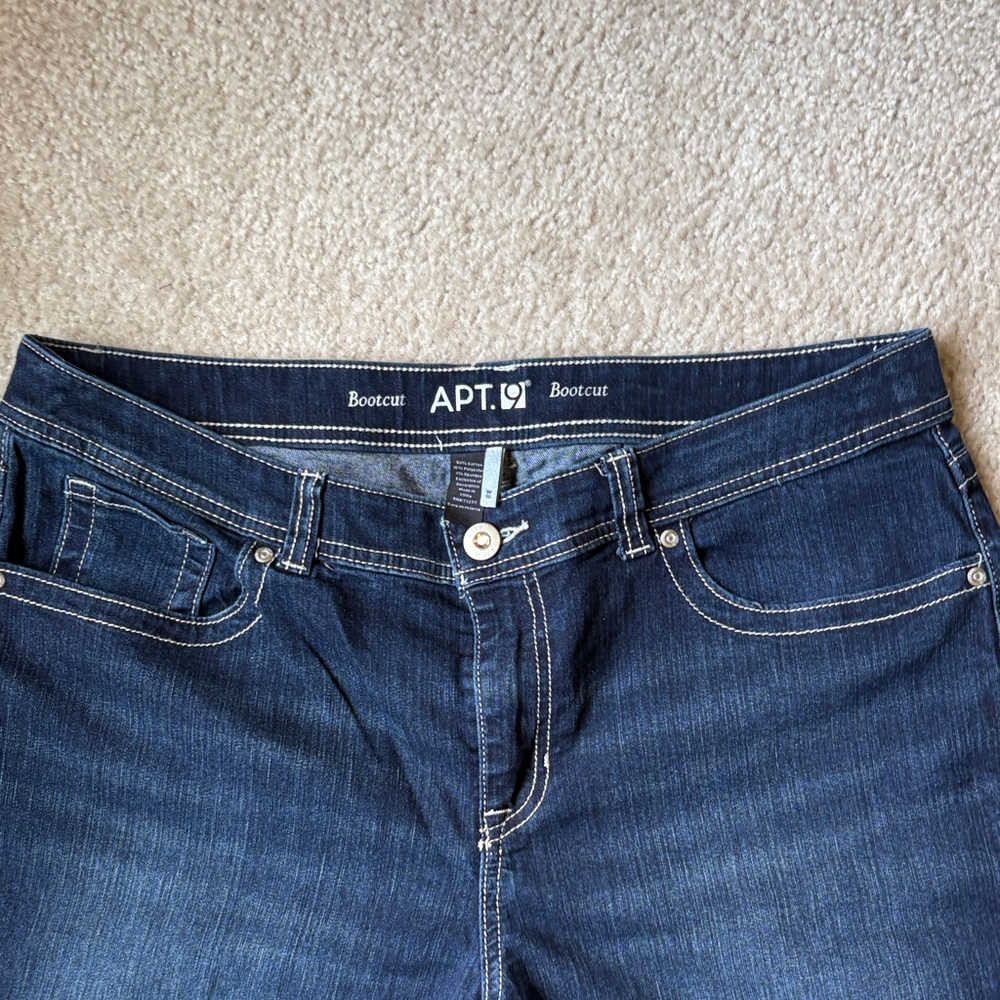 Apt. 9 Women’s, size 16 Bootcut Denim Blue Jeans